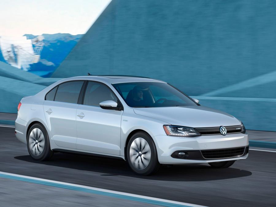  Volkswagen Jetta Hybrid 2012 года  (US) (фото 11 из 24)